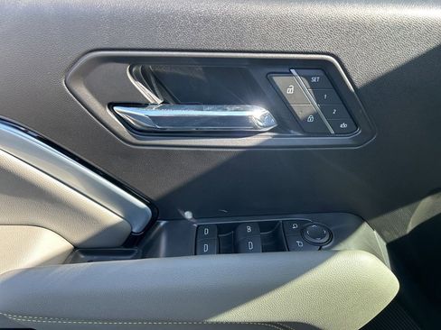 New 2026 Chevrolet Colorado ZR2 w/ Technology Package AWD/4WD image 19
