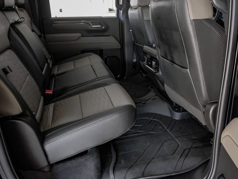 Used 2025 Chevrolet Silverado 2500 ZR2 w/ Technology Package AWD/4WD image 35