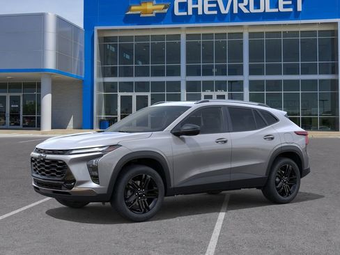 New 2026 Chevrolet Trax ACTIV FWD image 3