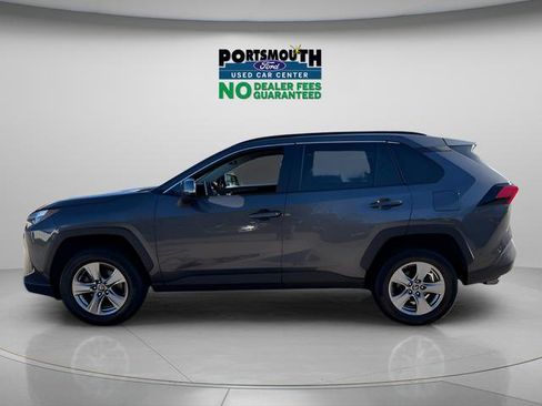 Used 2023 Toyota RAV4 XLE AWD/4WD image 2