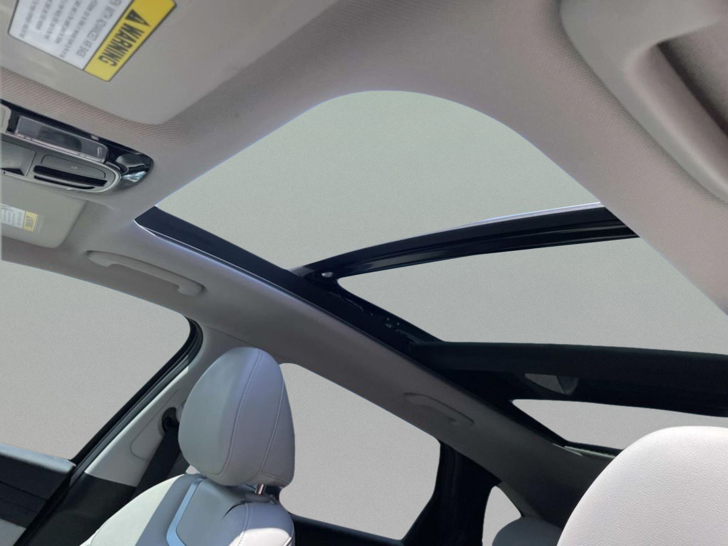 Used 2025 Hyundai Tucson Limited FWD image 22