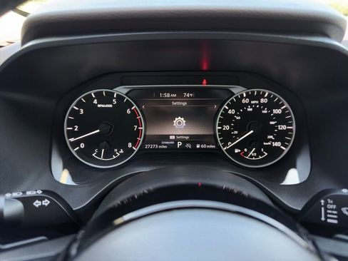 Used 2023 Nissan Rogue SL FWD image 18