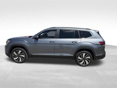 Used 2024 Volkswagen Atlas SEL AWD/4WD image 8