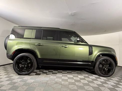 New 2026 Land Rover Defender 110 X-Dynamic SE AWD/4WD image 9