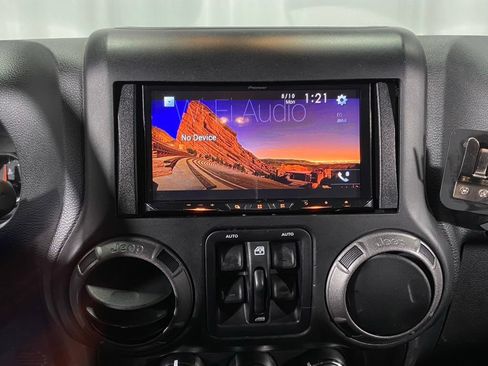 Used 2016 Jeep Wrangler Unlimited Sport w/ Quick Order Package 24S AWD/4WD image 21