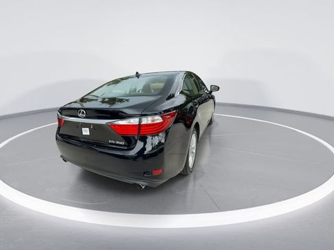 Used 2014 Lexus ES 350 w/ Luxury Package FWD image 7