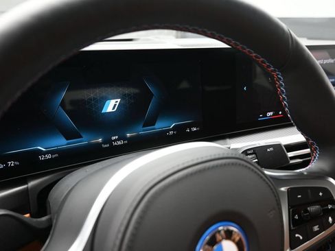 Used 2023 BMW i4 M50 w/ Premium Package AWD/4WD image 9