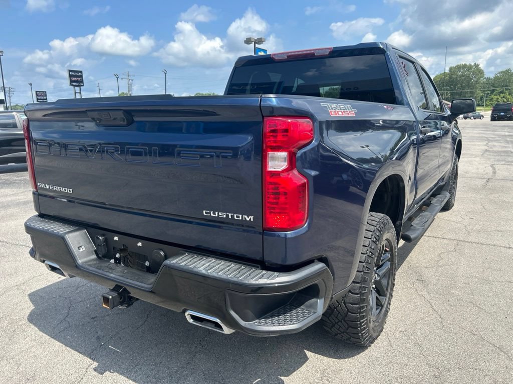 Used 2022 Chevrolet Silverado 1500 Custom Trail Boss AWD/4WD image 3