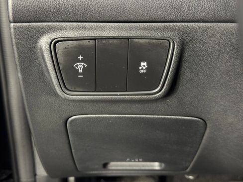 Used 2023 Hyundai Tucson SE image 16