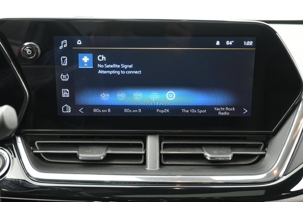 Used 2025 Chevrolet Trax RS w/ Sunroof Package FWD image 10