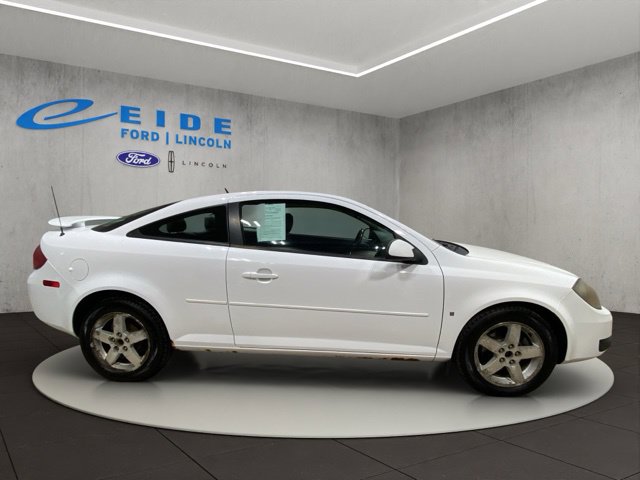 Used 2009 Pontiac G5 w/ Sun And Sound Package FWD image 7