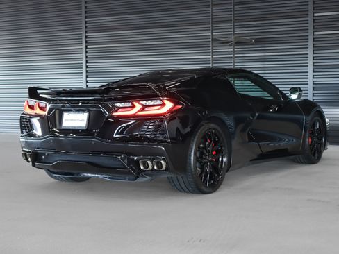 Used 2023 Chevrolet Corvette Stingray Coupe w/ Z51 Performance Package RWD image 11