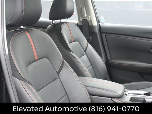 Certified 2025 Nissan Sentra SR w/ SR Premium Package FWD image 8