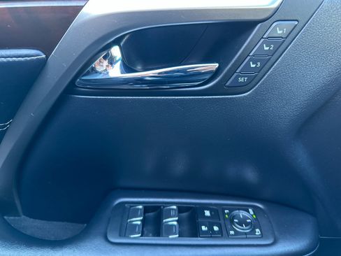 Used 2019 Lexus RX 450h AWD image 10