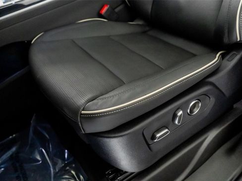 Used 2026 Cadillac Escalade Sport image 28