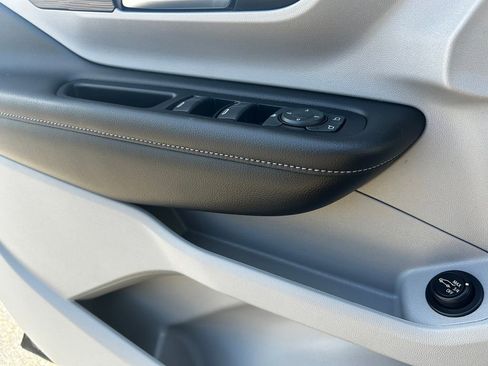 Used 2023 GMC Terrain SLT FWD image 23