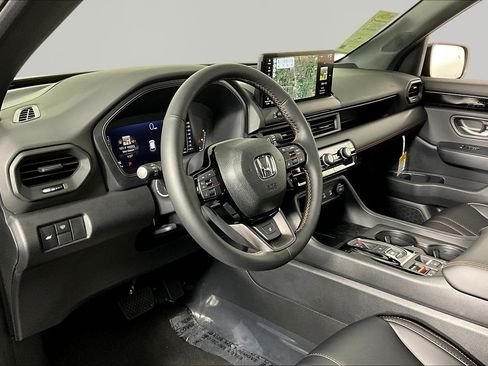 New 2026 Honda Pilot TrailSport image 18