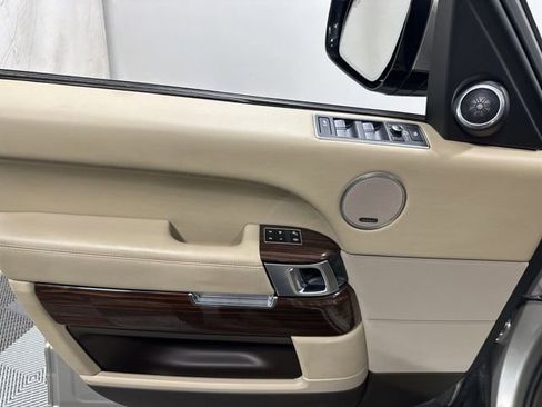 Used 2015 Land Rover Range Rover Supercharged AWD/4WD image 26