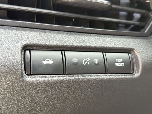 Used 2024 Nissan Altima 2.5 SV image 17