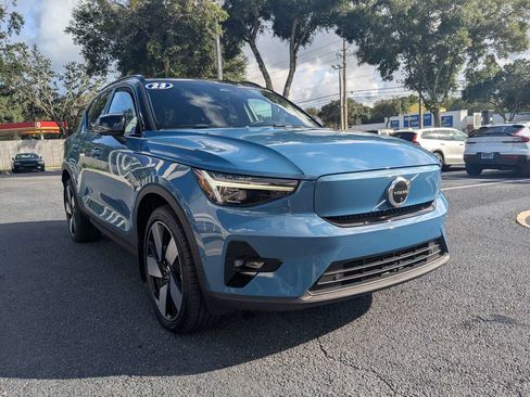 Certified 2023 Volvo XC40 Recharge Ultimate AWD/4WD image 8