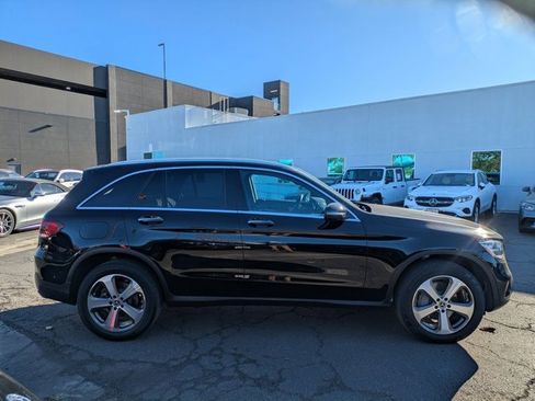 Used 2022 Mercedes-Benz GLC 300 4MATIC image 4