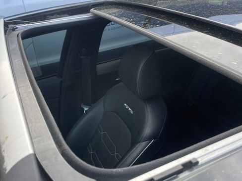 Used 2022 Kia Forte GT-Line w/ GT-Line Premium Package image 9