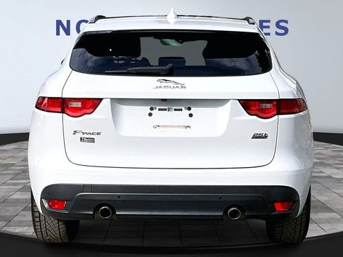 Used 2018 Jaguar F-PACE R-Sport image 5
