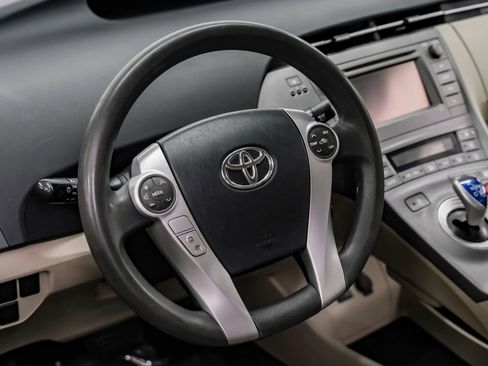 Used 2013 Toyota Prius Two FWD image 17
