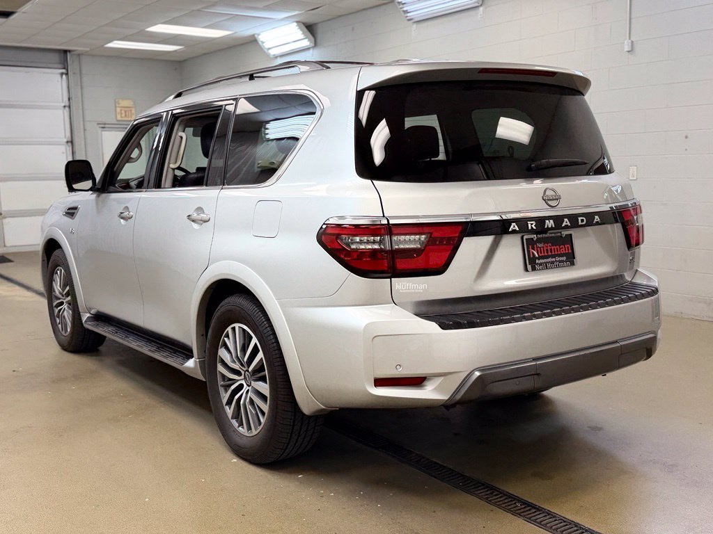 Used 2022 Nissan Armada SL w/ Captain's Chairs Package AWD/4WD image 8