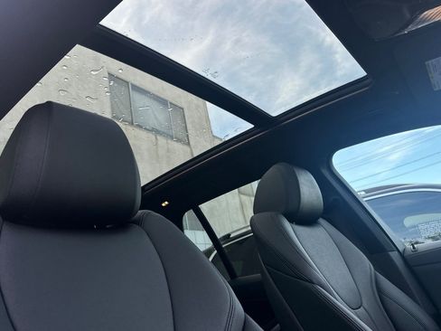 Used 2021 BMW X5 xDrive40i w/ Convenience Package image 17