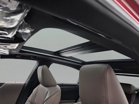 New 2025 Lexus ES 350 Ultra Luxury image 13