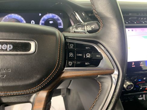 Used 2022 Jeep Grand Cherokee Summit w/ Adv Protech Group IV AWD/4WD image 19