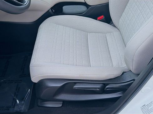 Certified 2023 Honda HR-V LX image 17