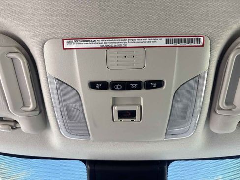Used 2021 Toyota Corolla LE w/ Carpet Mat Package (TMS) FWD image 26