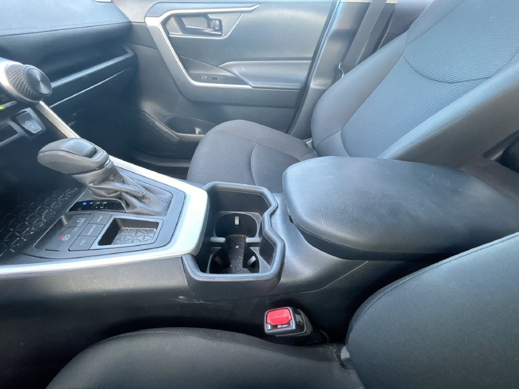 Used 2025 Toyota RAV4 LE FWD image 25