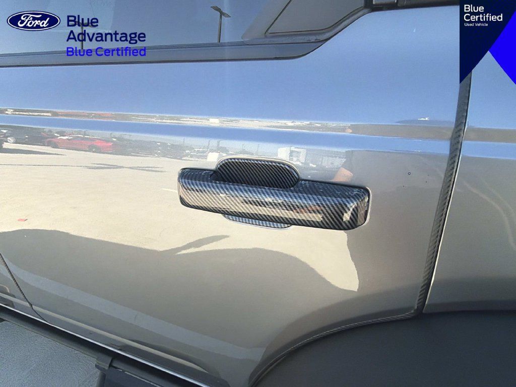 Used 2023 Ford Bronco Badlands AWD/4WD image 9