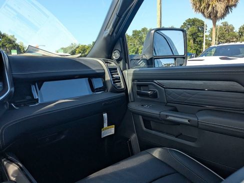 New 2026 RAM 2500 Limited AWD/4WD image 16