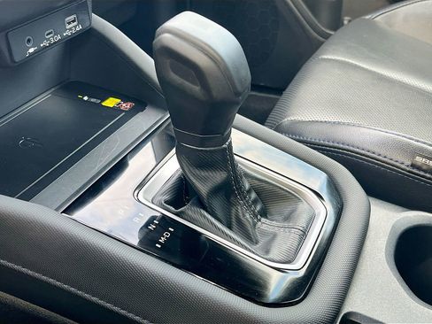 Used 2025 Subaru Forester Limited image 16