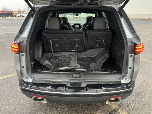 Used 2023 Chevrolet Traverse Premier w/ Redline Edition image 20
