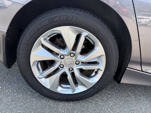Used 2018 Honda Accord LX image 32