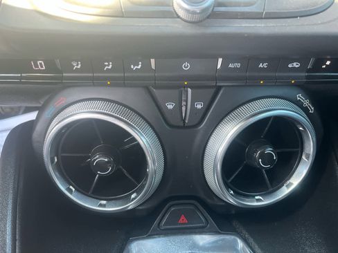 Used 2019 Chevrolet Camaro SS image 19