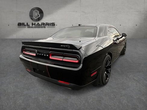 Used 2016 Dodge Challenger SRT Hellcat image 8