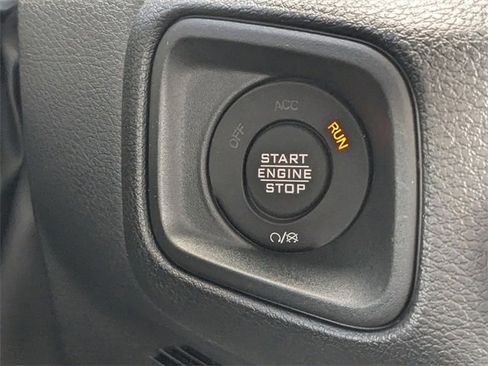 New 2025 Jeep Gladiator Sport image 27