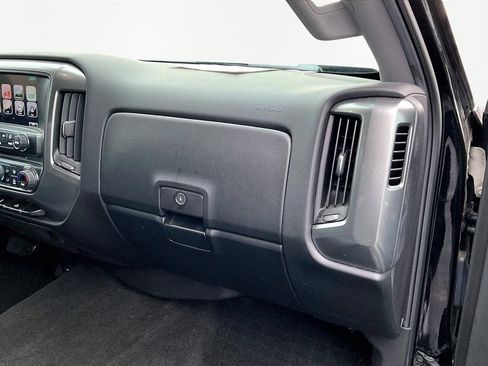 Used 2018 Chevrolet Silverado 1500 LT w/ All Star Edition image 27