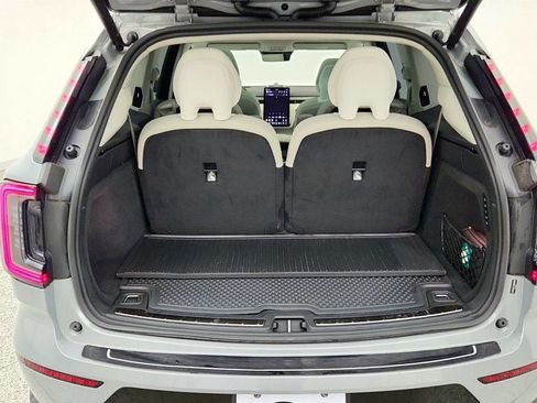 Used 2025 Volvo EX90 Ultra AWD/4WD image 21