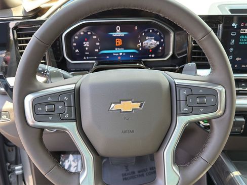 New 2026 Chevrolet Silverado 1500 LTZ w/ LTZ Premium Package AWD/4WD image 21