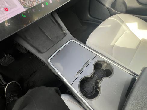 Used 2021 Tesla Model 3 Standard Range Plus image 18