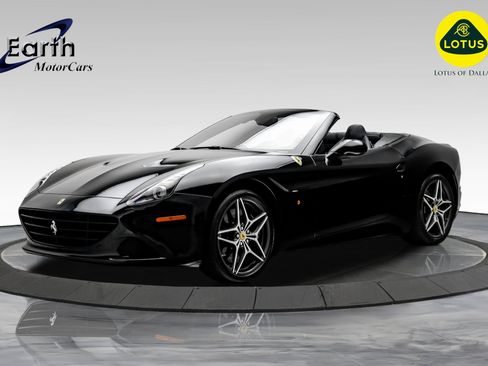 Used 2016 Ferrari California T image 1