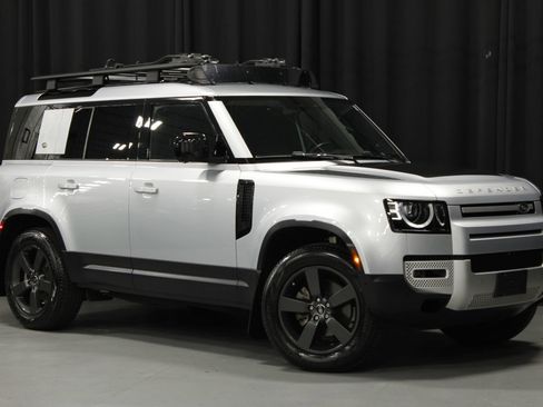 Used 2024 Land Rover Defender 110 S AWD/4WD image 7