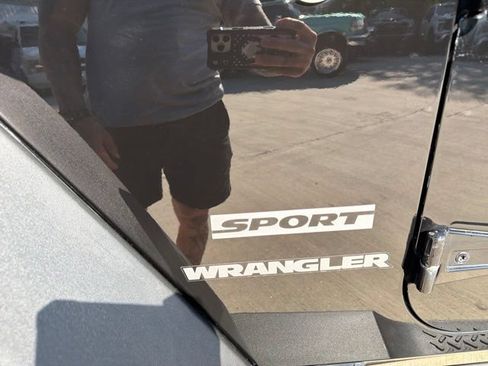 Used 2012 Jeep Wrangler Sport AWD/4WD image 23